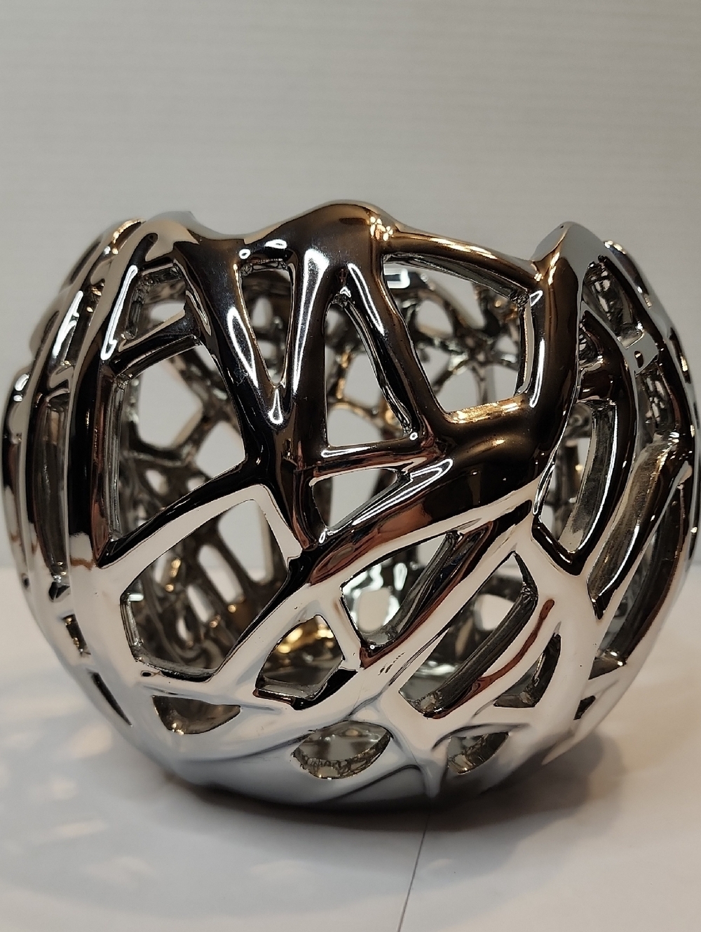 Modern Openwork Decorative Ceramic Bowl - Shiny Silver TWIG DESIGN No Chips
